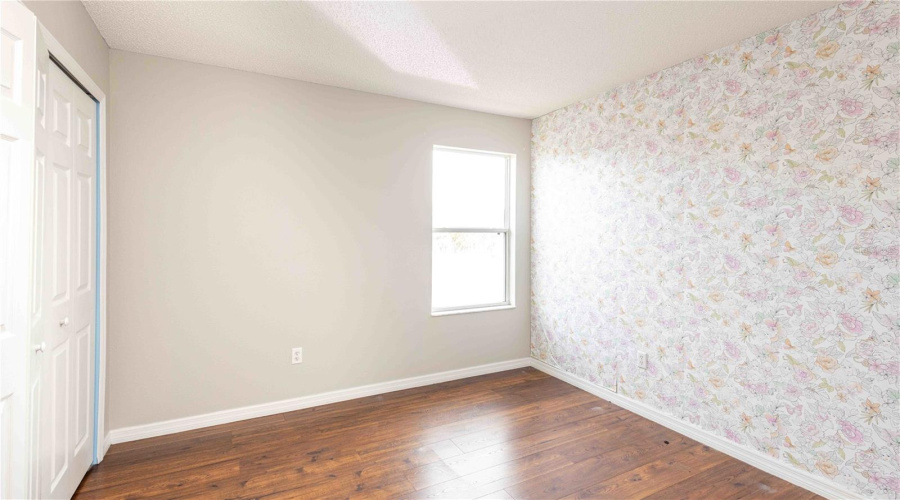 KISSIMMEE, Florida 34746, 8 Bedrooms Bedrooms, ,4 BathroomsBathrooms,Residential,For Sale,BAREFOOT BEACH,0,MFRO6325963