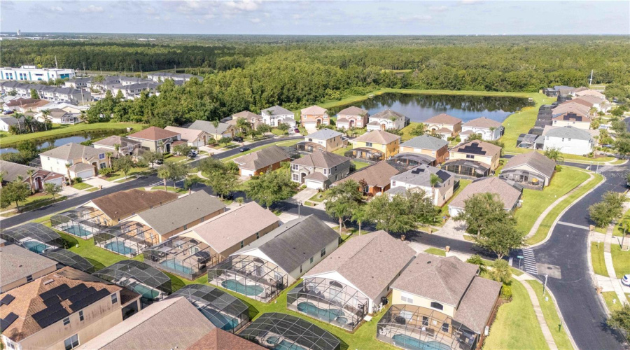 KISSIMMEE, Florida 34746, 8 Bedrooms Bedrooms, ,4 BathroomsBathrooms,Residential,For Sale,BAREFOOT BEACH,0,MFRO6325963