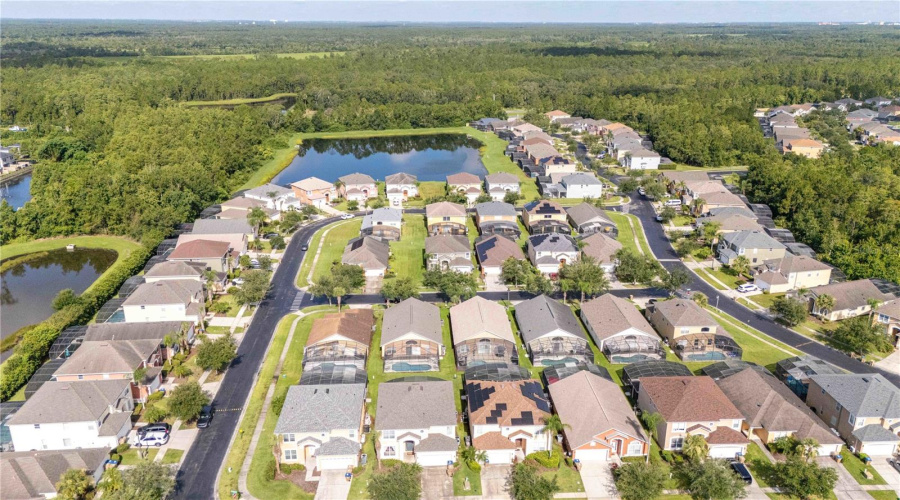 KISSIMMEE, Florida 34746, 8 Bedrooms Bedrooms, ,4 BathroomsBathrooms,Residential,For Sale,BAREFOOT BEACH,0,MFRO6325963