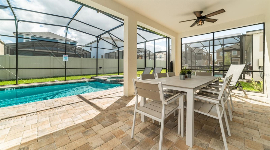 KISSIMMEE, Florida 34747, 4 Bedrooms Bedrooms, ,3 BathroomsBathrooms,Residential,For Sale,PELICAN COVE,0,MFRO6326462