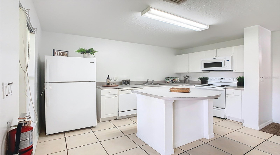 KISSIMMEE, Florida 34746, 4 Bedrooms Bedrooms, ,3 BathroomsBathrooms,Residential,For Sale,CLUB CORTILE,0,MFRS5130571