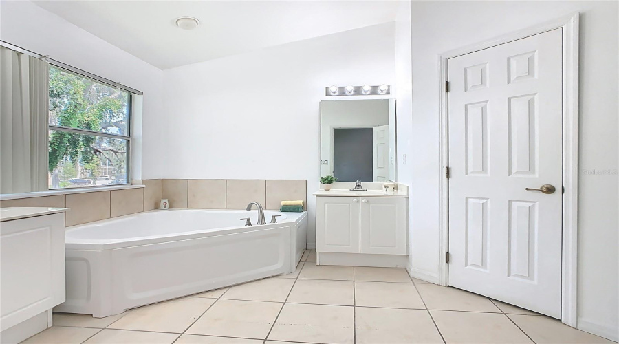 KISSIMMEE, Florida 34746, 4 Bedrooms Bedrooms, ,3 BathroomsBathrooms,Residential,For Sale,CLUB CORTILE,0,MFRS5130571