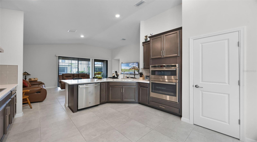KISSIMMEE, Florida 34746, 4 Bedrooms Bedrooms, ,2 BathroomsBathrooms,Residential,For Sale,GOBLET COVE,0,MFRS5130719