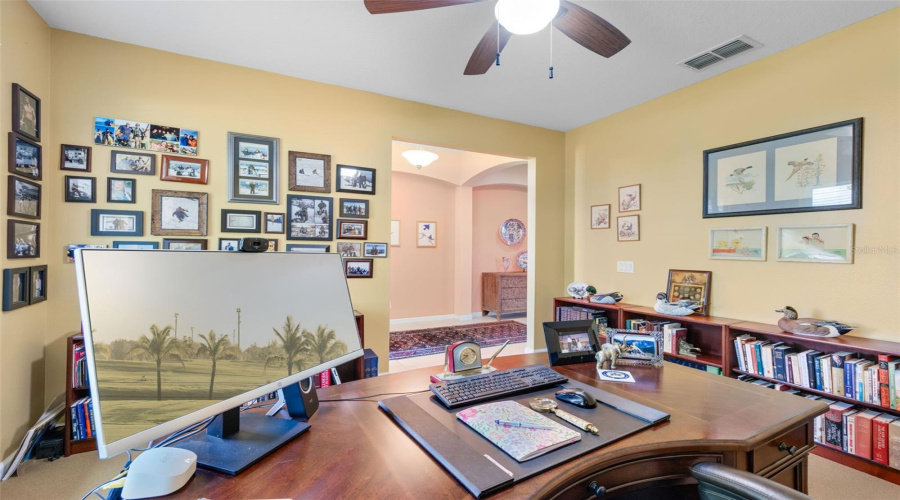 Office/den/flex space