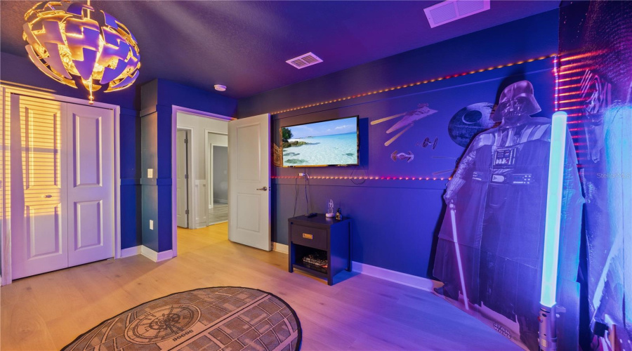 DAVENPORT, Florida 33896, 9 Bedrooms Bedrooms, ,5 BathroomsBathrooms,Residential,For Sale,BIRDIE,0,MFRS5130389