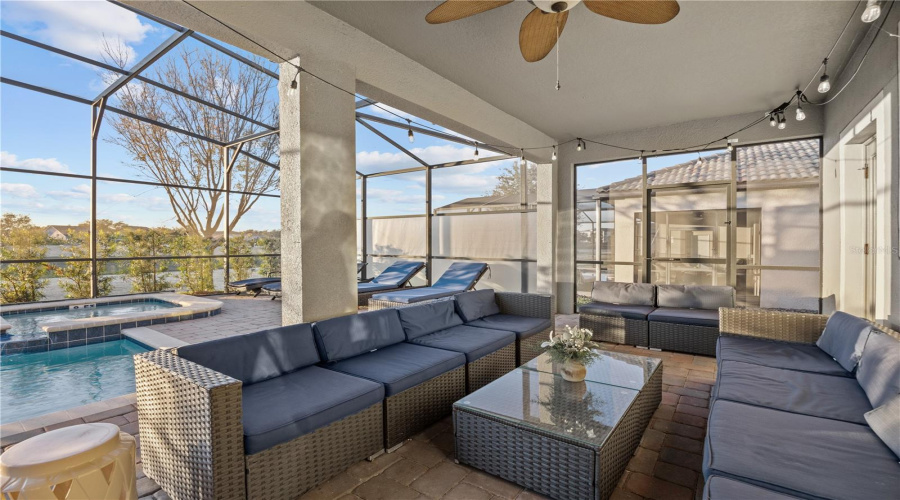 DAVENPORT, Florida 33896, 9 Bedrooms Bedrooms, ,5 BathroomsBathrooms,Residential,For Sale,BIRDIE,0,MFRS5130389