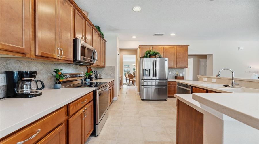 DAVENPORT, Florida 33837, 5 Bedrooms Bedrooms, ,5 BathroomsBathrooms,Residential,For Sale,TIGER LILY,0,MFRS5130724