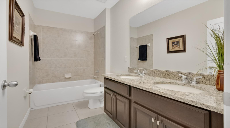 DAVENPORT, Florida 33896, 3 Bedrooms Bedrooms, ,2 BathroomsBathrooms,Residential,For Sale,MARSH MEADOW,0,MFRO6326319