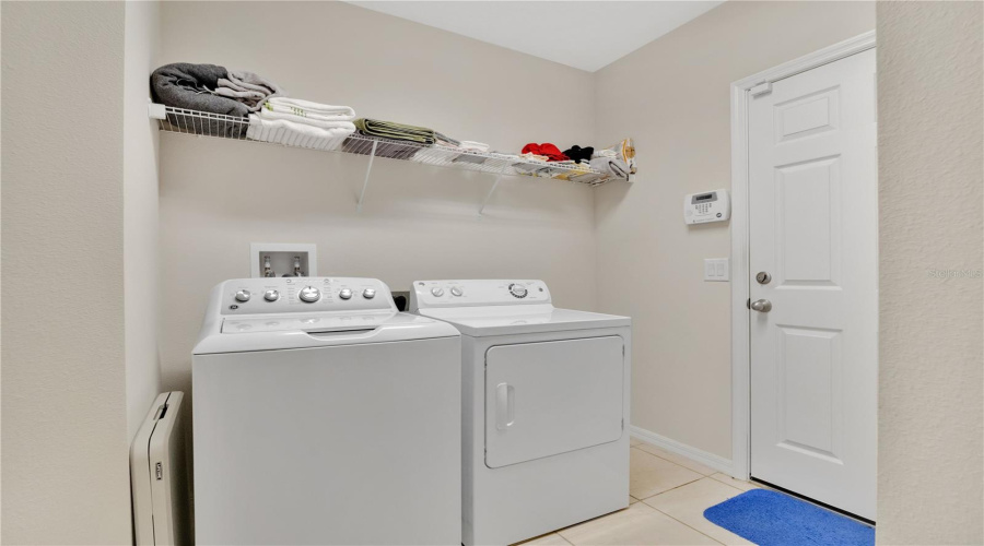 DAVENPORT, Florida 33896, 3 Bedrooms Bedrooms, ,2 BathroomsBathrooms,Residential,For Sale,MARSH MEADOW,0,MFRO6326319