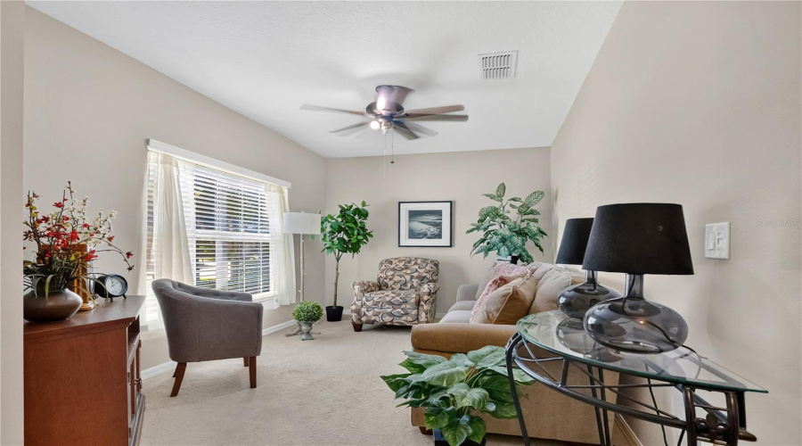 DAVENPORT, Florida 33896, 3 Bedrooms Bedrooms, ,2 BathroomsBathrooms,Residential,For Sale,MARSH MEADOW,0,MFRO6326319