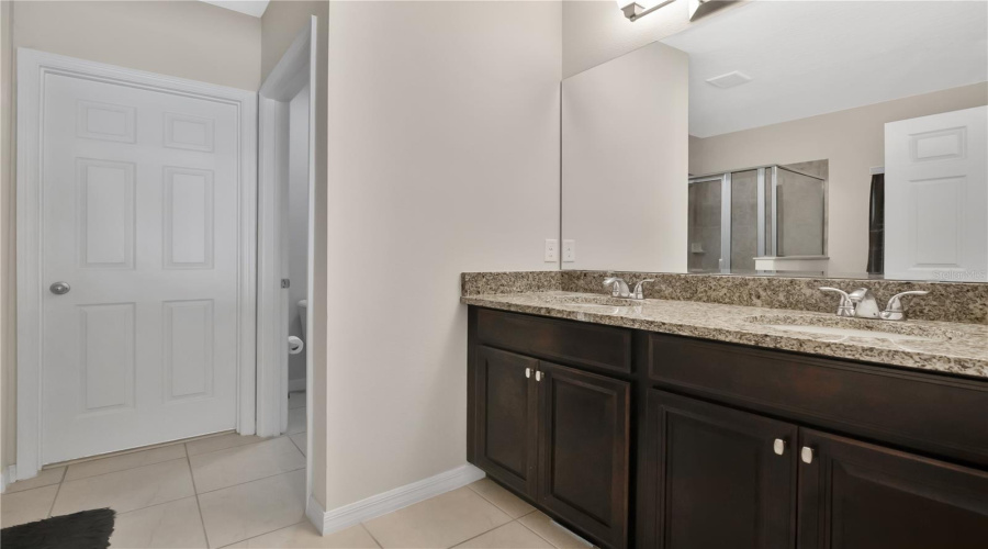 DAVENPORT, Florida 33896, 3 Bedrooms Bedrooms, ,2 BathroomsBathrooms,Residential,For Sale,MARSH MEADOW,0,MFRO6326319