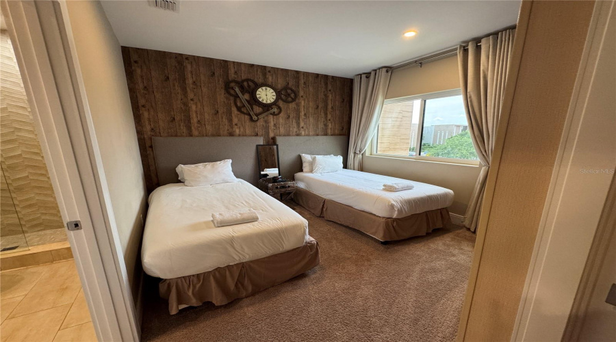 KISSIMMEE, Florida 34747, 3 Bedrooms Bedrooms, ,3 BathroomsBathrooms,Residential,For Sale,BROOKLYN DR,0,MFRG5099330