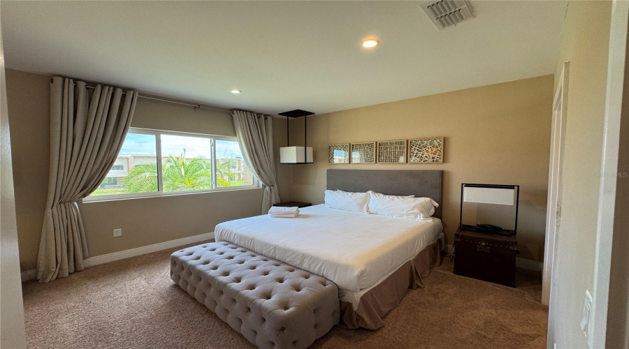 KISSIMMEE, Florida 34747, 3 Bedrooms Bedrooms, ,3 BathroomsBathrooms,Residential,For Sale,BROOKLYN DR,0,MFRG5099330