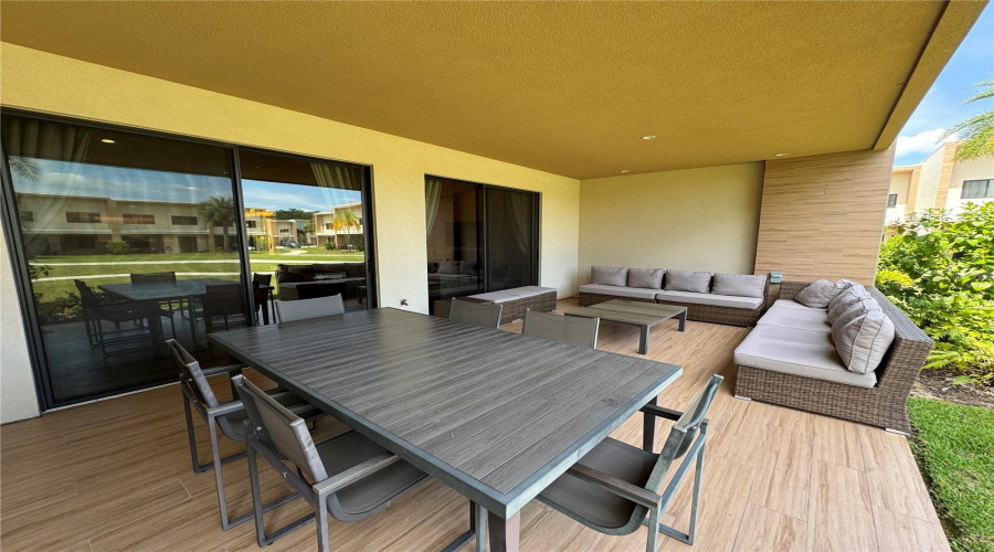 KISSIMMEE, Florida 34747, 3 Bedrooms Bedrooms, ,3 BathroomsBathrooms,Residential,For Sale,BROOKLYN DR,0,MFRG5099330