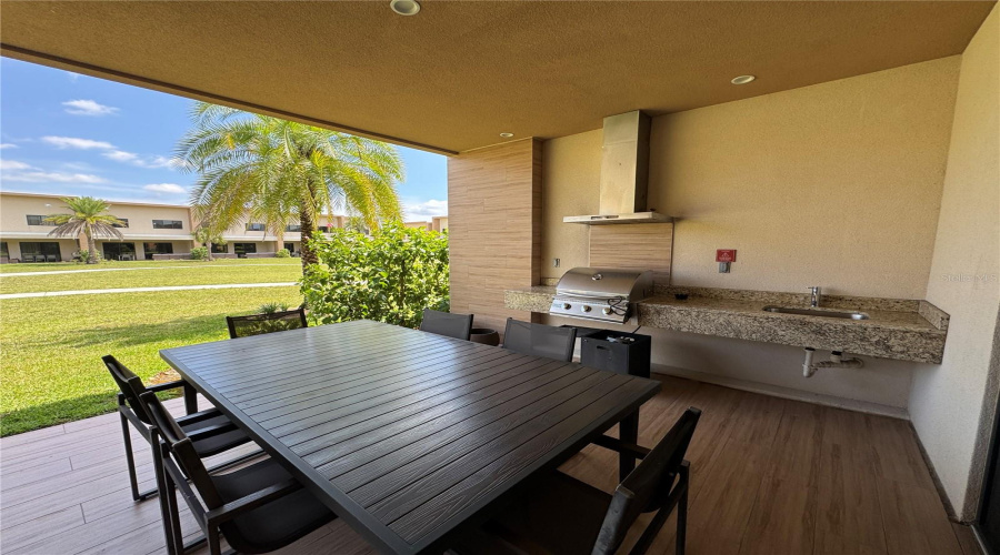 KISSIMMEE, Florida 34747, 3 Bedrooms Bedrooms, ,3 BathroomsBathrooms,Residential,For Sale,BROOKLYN DR,0,MFRG5099330