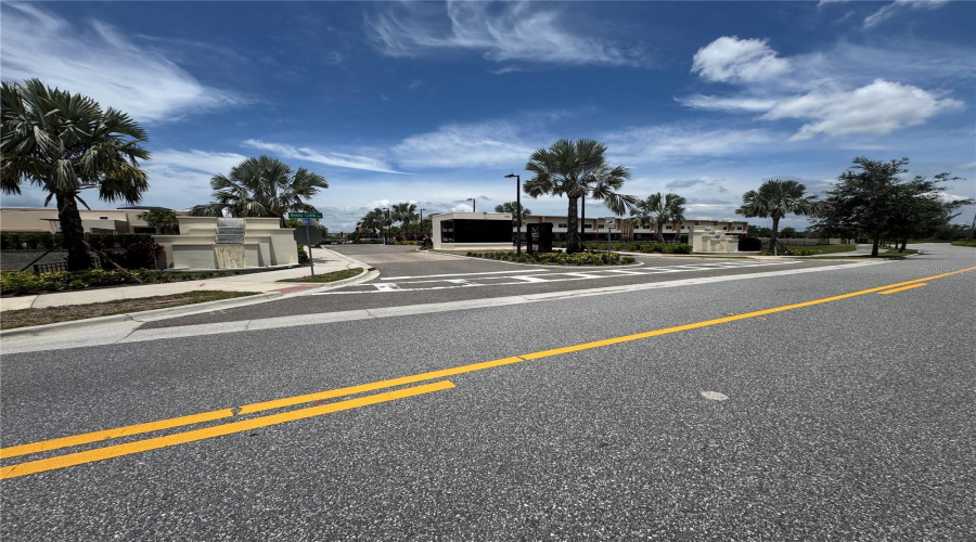 KISSIMMEE, Florida 34747, 3 Bedrooms Bedrooms, ,3 BathroomsBathrooms,Residential,For Sale,BROOKLYN DR,0,MFRG5099330