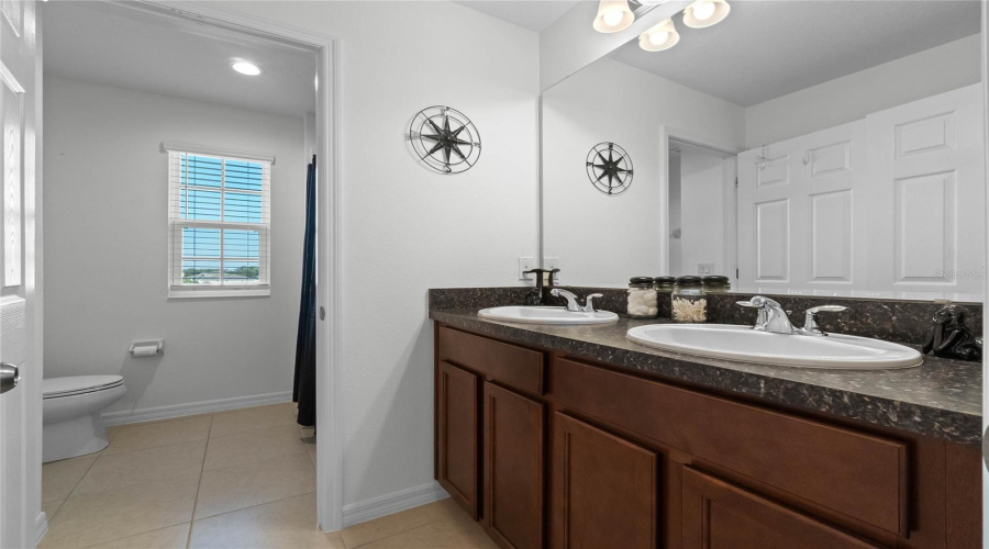 DAVENPORT, Florida 33837, 4 Bedrooms Bedrooms, ,2 BathroomsBathrooms,Residential,For Sale,ANNA,0,MFRO6275465