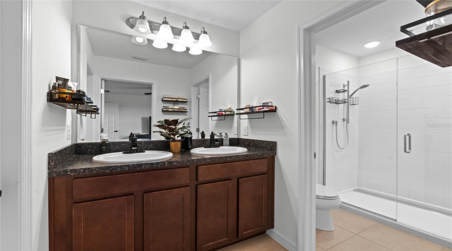 DAVENPORT, Florida 33837, 4 Bedrooms Bedrooms, ,2 BathroomsBathrooms,Residential,For Sale,ANNA,0,MFRO6275465