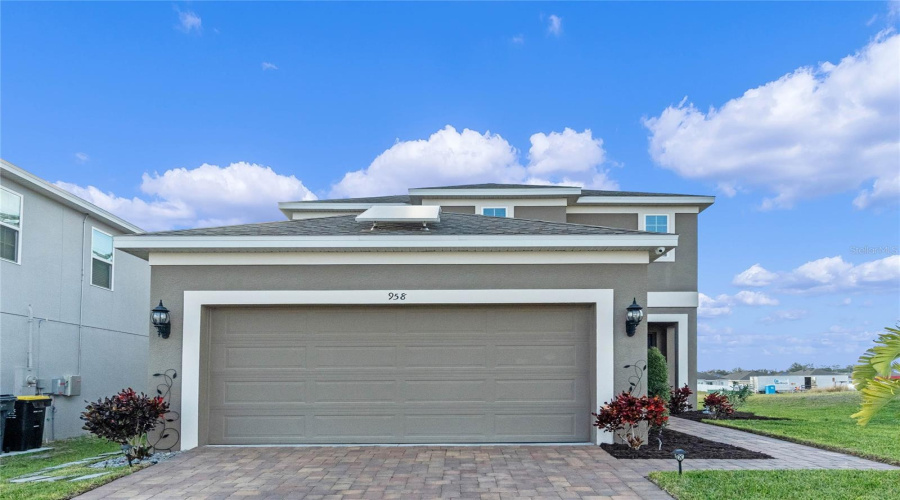 DAVENPORT, Florida 33837, 4 Bedrooms Bedrooms, ,2 BathroomsBathrooms,Residential,For Sale,ANNA,0,MFRO6275465