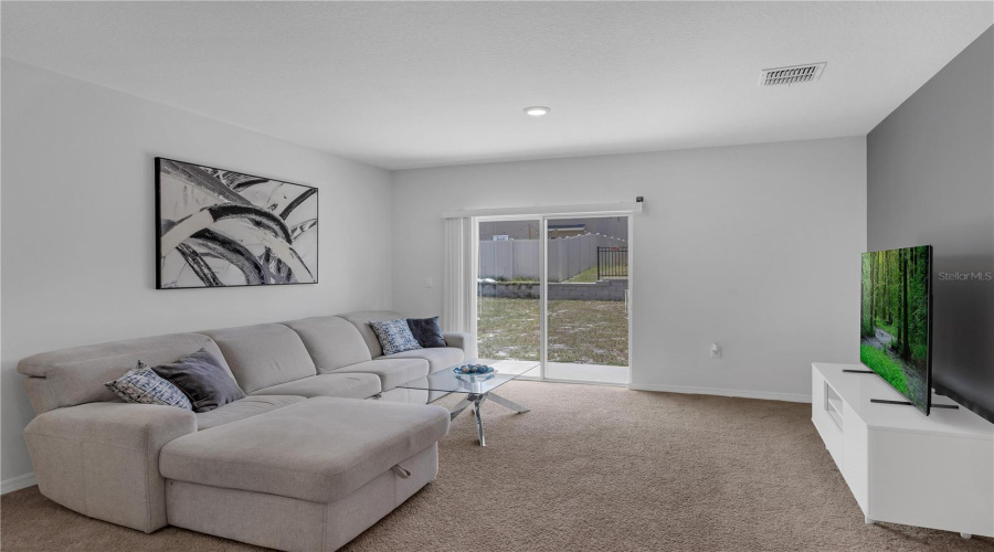 DAVENPORT, Florida 33837, 5 Bedrooms Bedrooms, ,3 BathroomsBathrooms,Residential,For Sale,BERRY,0,MFRO6324540