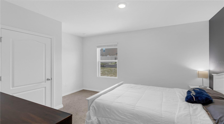 DAVENPORT, Florida 33837, 5 Bedrooms Bedrooms, ,3 BathroomsBathrooms,Residential,For Sale,BERRY,0,MFRO6324540