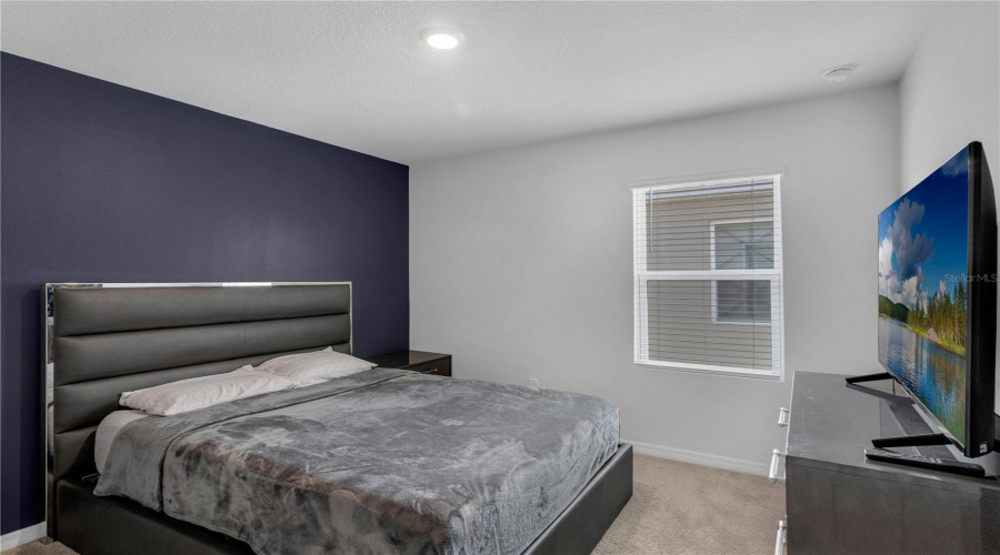 DAVENPORT, Florida 33837, 5 Bedrooms Bedrooms, ,3 BathroomsBathrooms,Residential,For Sale,BERRY,0,MFRO6324540