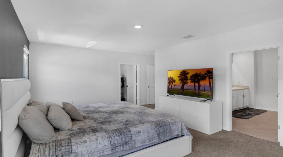 DAVENPORT, Florida 33837, 5 Bedrooms Bedrooms, ,3 BathroomsBathrooms,Residential,For Sale,BERRY,0,MFRO6324540