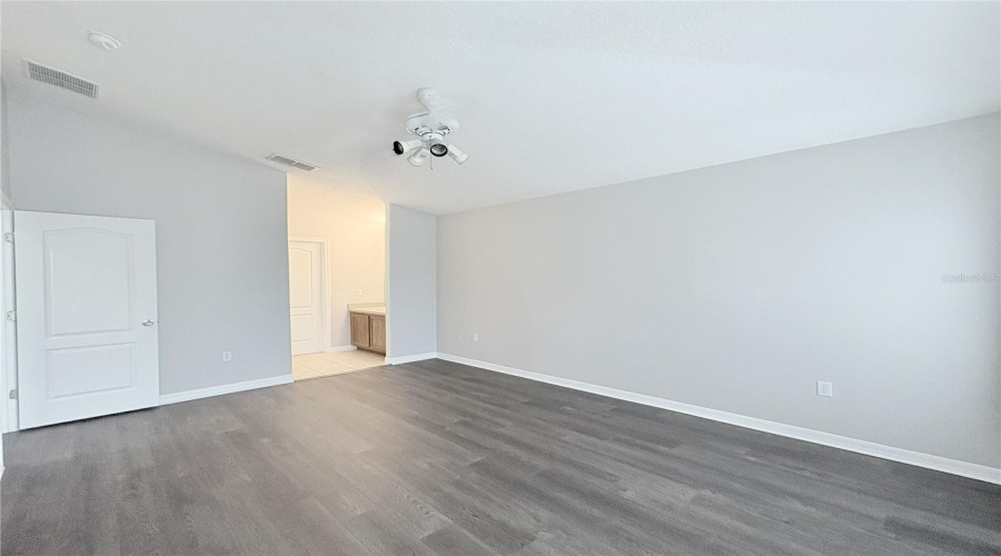 KISSIMMEE, Florida 34746, 5 Bedrooms Bedrooms, ,3 BathroomsBathrooms,Residential,For Sale,THE OAKS,0,MFRS5126074