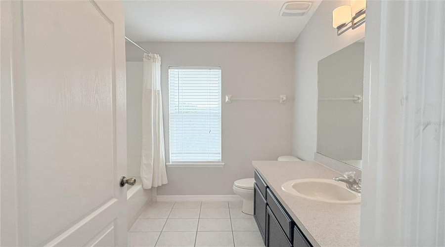KISSIMMEE, Florida 34746, 5 Bedrooms Bedrooms, ,3 BathroomsBathrooms,Residential,For Sale,THE OAKS,0,MFRS5126074