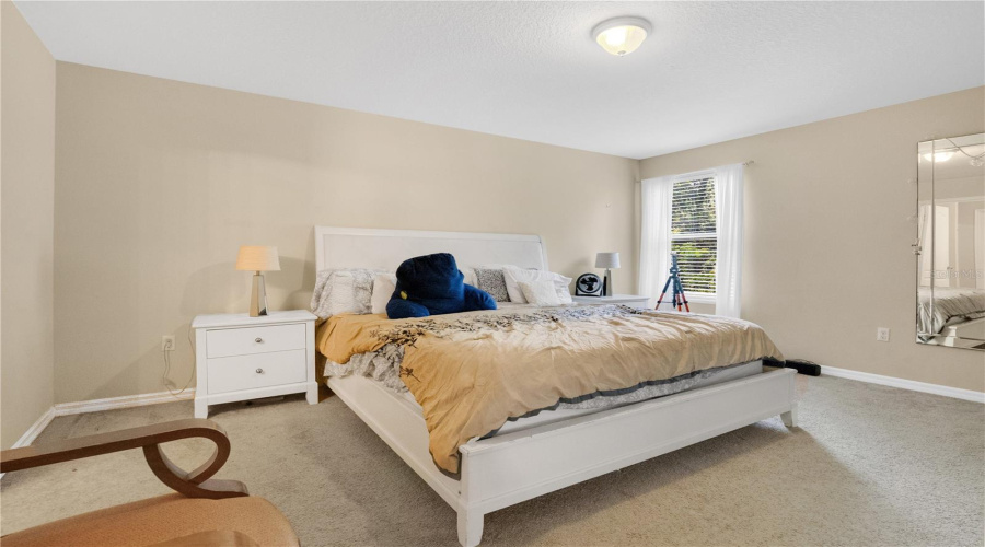 DAVENPORT, Florida 33896, 6 Bedrooms Bedrooms, ,5 BathroomsBathrooms,Residential,For Sale,CYPRESS POINTE,0,MFRTB8406697