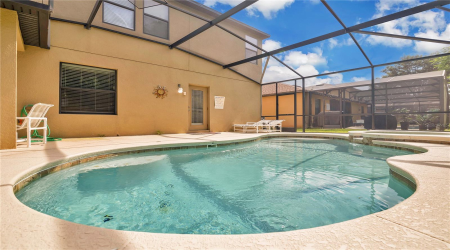 DAVENPORT, Florida 33896, 6 Bedrooms Bedrooms, ,5 BathroomsBathrooms,Residential,For Sale,CYPRESS POINTE,0,MFRTB8406697