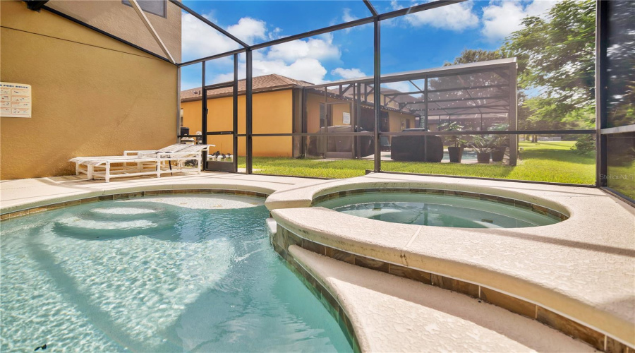 DAVENPORT, Florida 33896, 6 Bedrooms Bedrooms, ,5 BathroomsBathrooms,Residential,For Sale,CYPRESS POINTE,0,MFRTB8406697