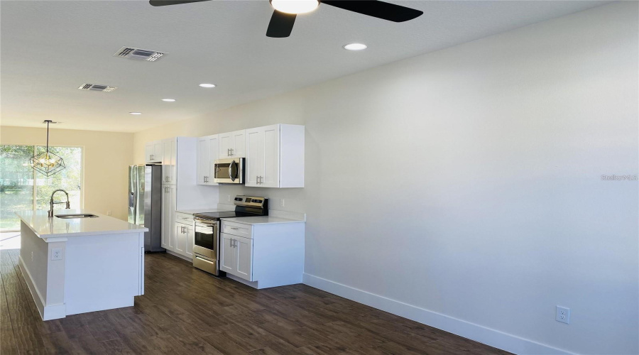 KISSIMMEE, Florida 34746, 4 Bedrooms Bedrooms, ,2 BathroomsBathrooms,Residential,For Sale,SUMMER FLOWERS,0,MFRS5130750