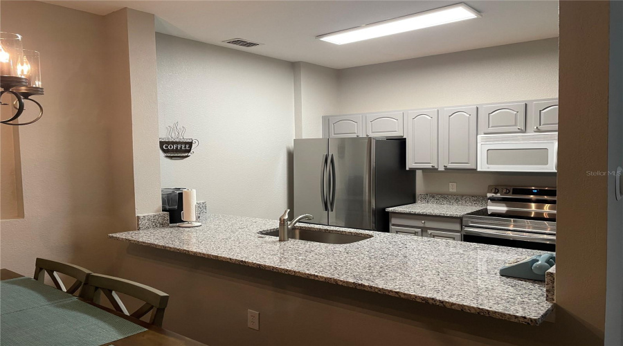 KISSIMMEE, Florida 34747, 3 Bedrooms Bedrooms, ,2 BathroomsBathrooms,Residential,For Sale,ALMATON,0,MFRO6326606