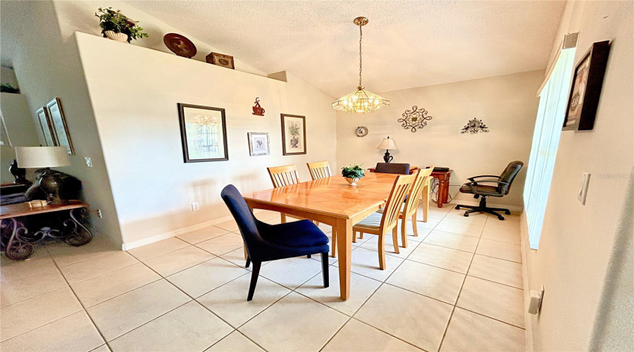 KISSIMMEE, Florida 34747, 4 Bedrooms Bedrooms, ,3 BathroomsBathrooms,Residential,For Sale,ONEIDA,0,MFRO6196696
