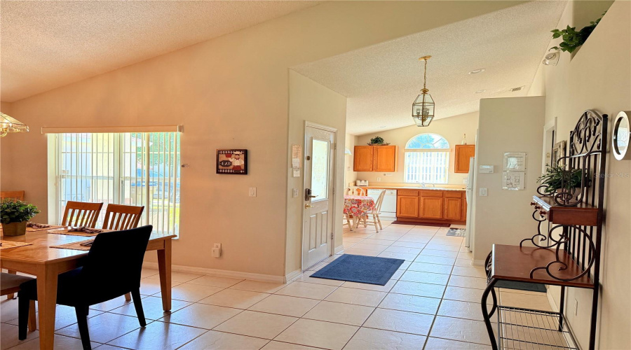 KISSIMMEE, Florida 34747, 4 Bedrooms Bedrooms, ,3 BathroomsBathrooms,Residential,For Sale,ONEIDA,0,MFRO6196696