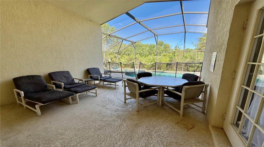 KISSIMMEE, Florida 34747, 4 Bedrooms Bedrooms, ,3 BathroomsBathrooms,Residential,For Sale,ONEIDA,0,MFRO6196696