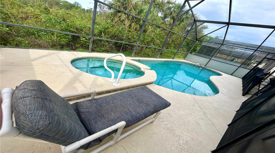 Inviting Hot Tub and Pool feature Lighting for embiance