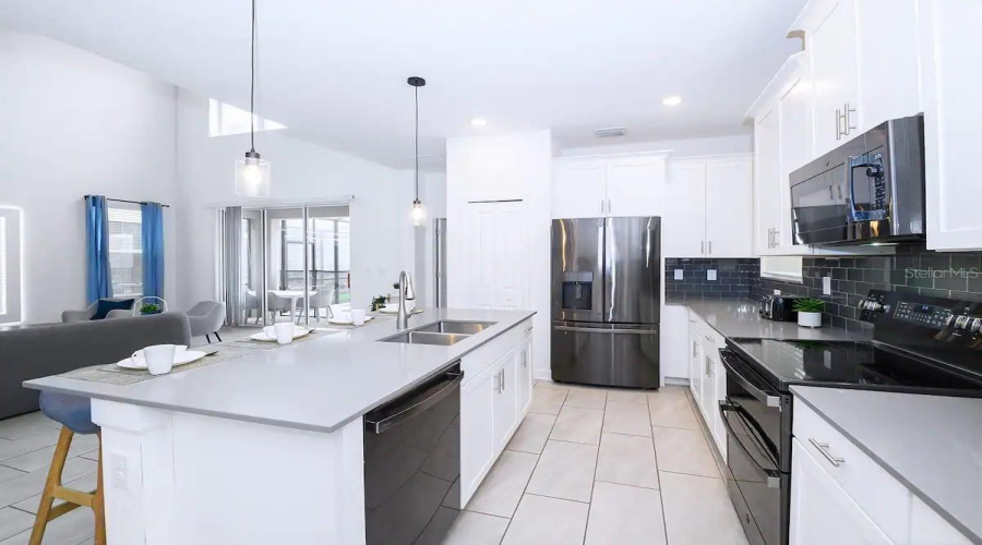 KISSIMMEE, Florida 34746, 5 Bedrooms Bedrooms, ,5 BathroomsBathrooms,Residential,For Sale,PROTAGONIST,0,MFRS5108223
