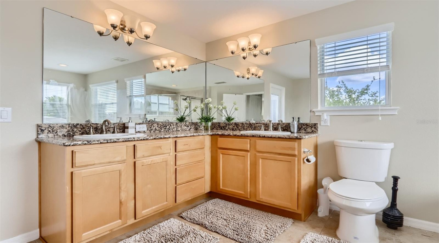 DAVENPORT, Florida 33837, 4 Bedrooms Bedrooms, ,3 BathroomsBathrooms,Residential,For Sale,VICTORIA,0,MFRO6265822