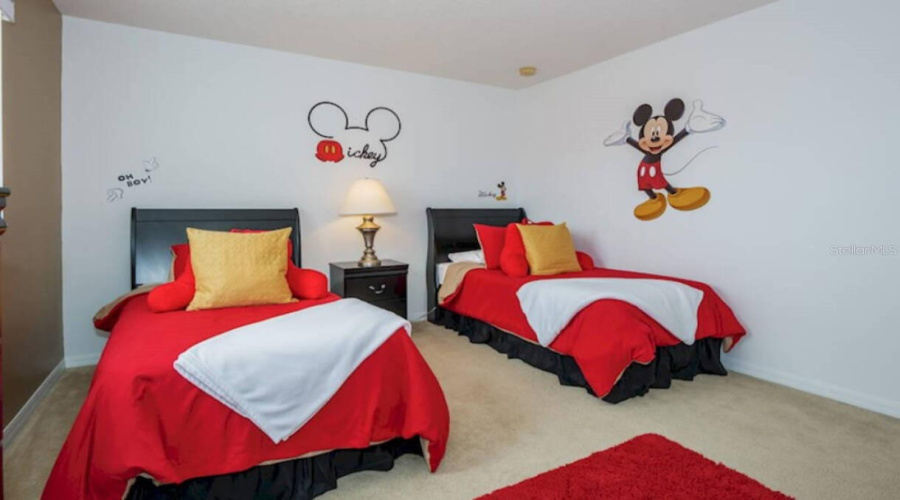 DAVENPORT, Florida 33837, 5 Bedrooms Bedrooms, ,3 BathroomsBathrooms,Residential,For Sale,VIOLA,0,MFRS5105877