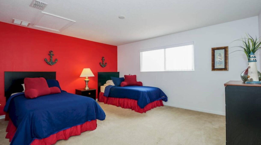 DAVENPORT, Florida 33837, 5 Bedrooms Bedrooms, ,3 BathroomsBathrooms,Residential,For Sale,VIOLA,0,MFRS5105877