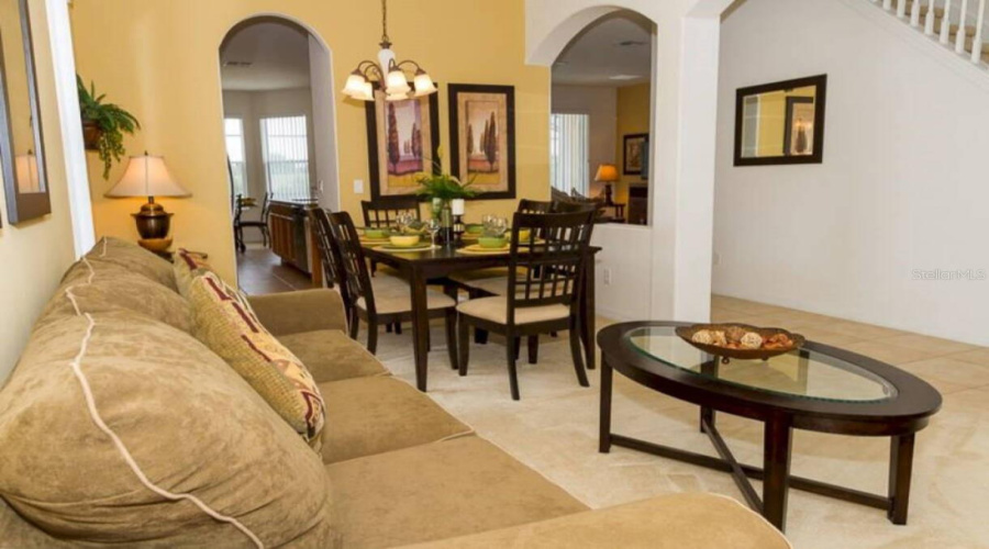 DAVENPORT, Florida 33837, 5 Bedrooms Bedrooms, ,3 BathroomsBathrooms,Residential,For Sale,VIOLA,0,MFRS5105877