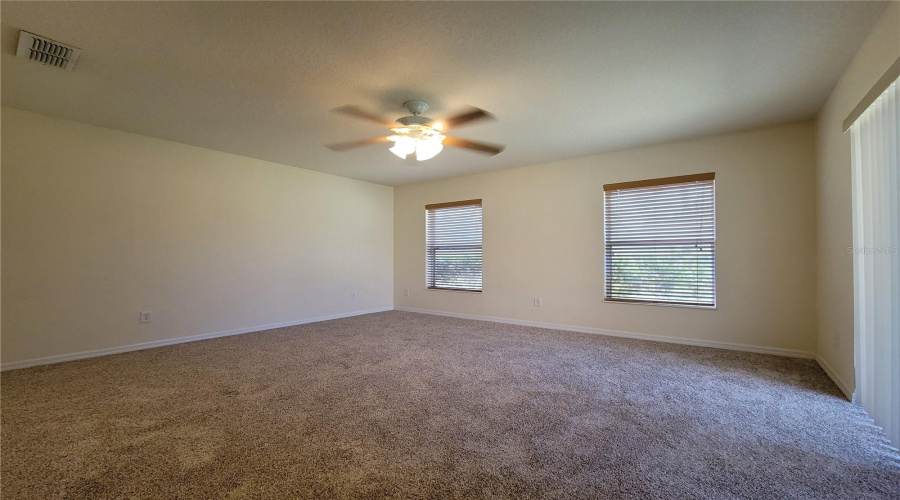 KISSIMMEE, Florida 34746, 3 Bedrooms Bedrooms, ,2 BathroomsBathrooms,Residential,For Sale,COMMANDER,0,MFRO6326806
