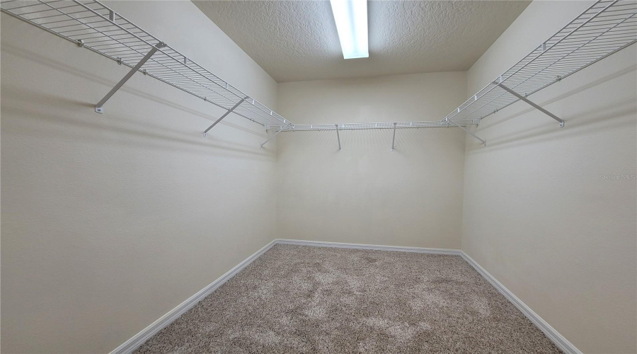 KISSIMMEE, Florida 34746, 3 Bedrooms Bedrooms, ,2 BathroomsBathrooms,Residential,For Sale,COMMANDER,0,MFRO6326806