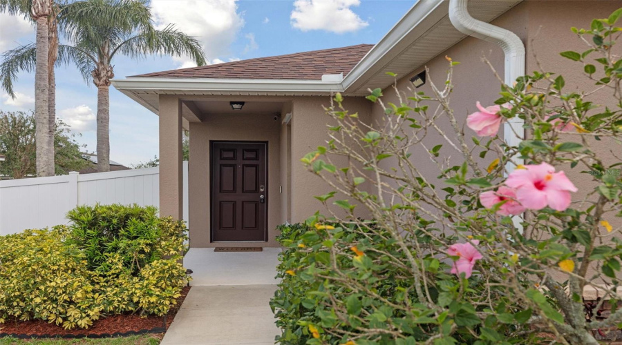 DAVENPORT, Florida 33837, 3 Bedrooms Bedrooms, ,2 BathroomsBathrooms,Residential,For Sale,HIGHLAND MEADOWS,0,MFRO6296950