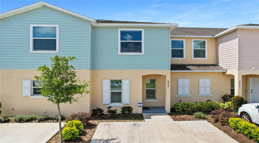 KISSIMMEE, Florida 34746, 3 Bedrooms Bedrooms, ,2 BathroomsBathrooms,Residential,For Sale,CORAL CASTLE,0,MFRO6326870