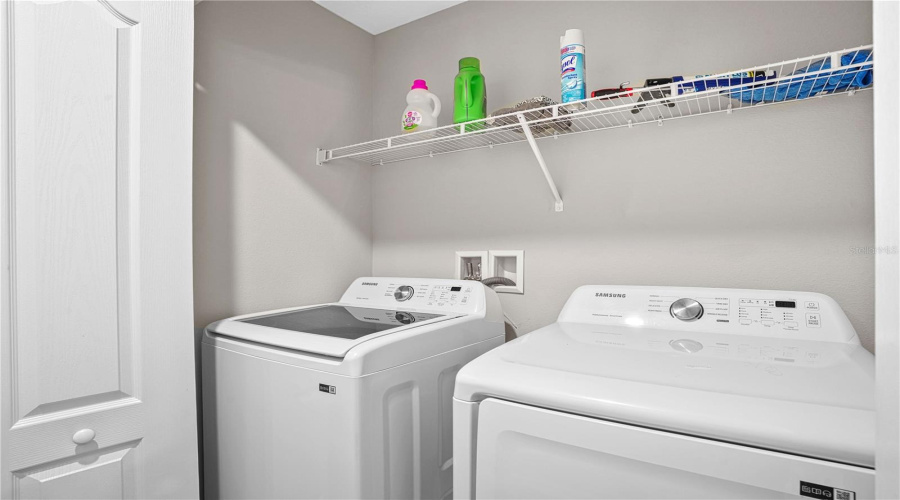 KISSIMMEE, Florida 34746, 3 Bedrooms Bedrooms, ,2 BathroomsBathrooms,Residential,For Sale,CORAL CASTLE,0,MFRO6326870