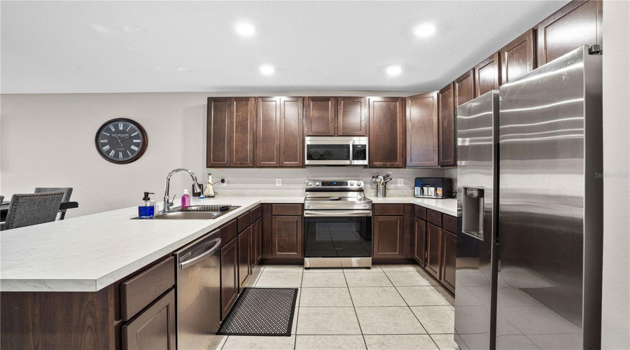 KISSIMMEE, Florida 34746, 3 Bedrooms Bedrooms, ,2 BathroomsBathrooms,Residential,For Sale,CORAL CASTLE,0,MFRO6326870