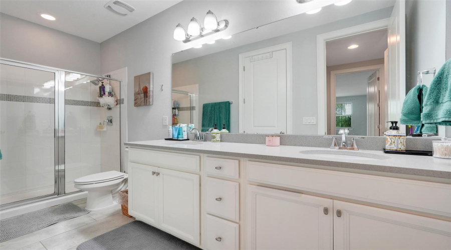 Bedroom suite 1 bathroom